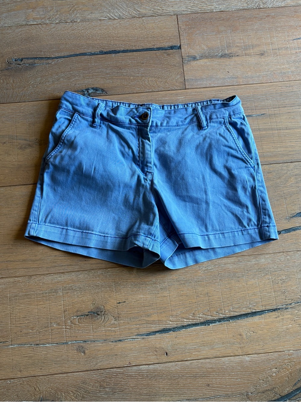 LOFT Women's Shorts Set in White, Blue, and Olive - Picture 5 of 11